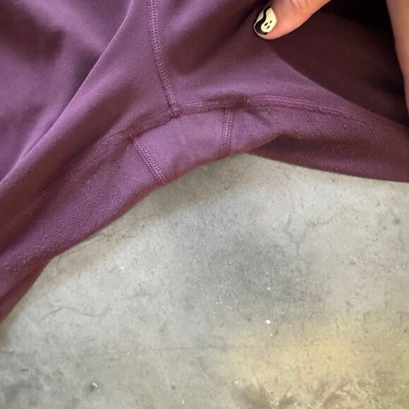 Athleta leggings with piping - Picture 4 of 4